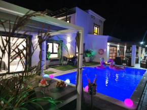 VILLA KARLA